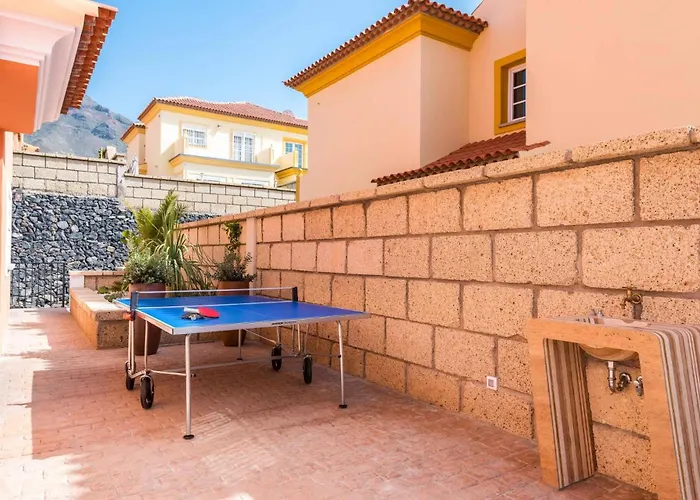 Isotta By 빌라 아데제